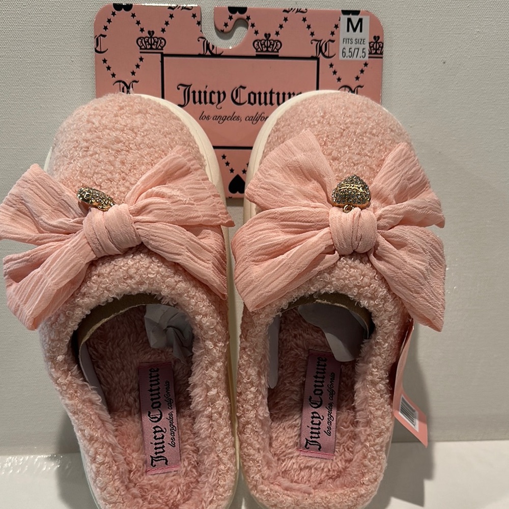 NWT Juicy Couture Blush Pink Soft Bedroom Slippers with Rubber Soles.